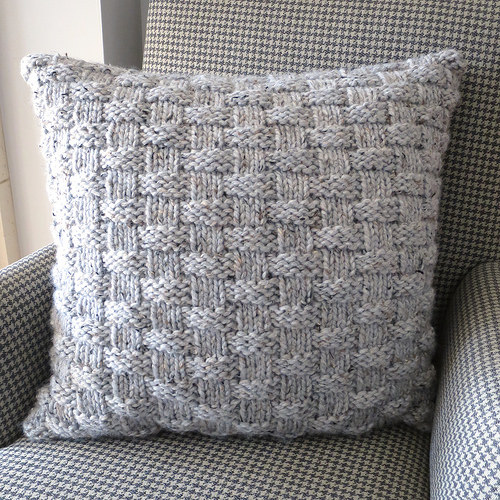 knit basketweave pillow