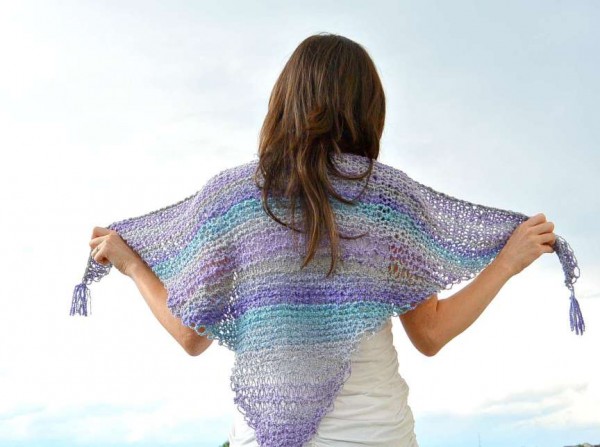 textured triangle shawl