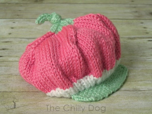 knit a sweet strawberry hat for a baby