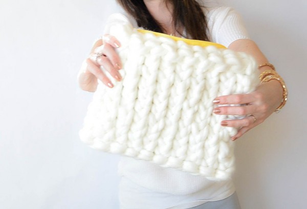 jumbo yarn knit bag