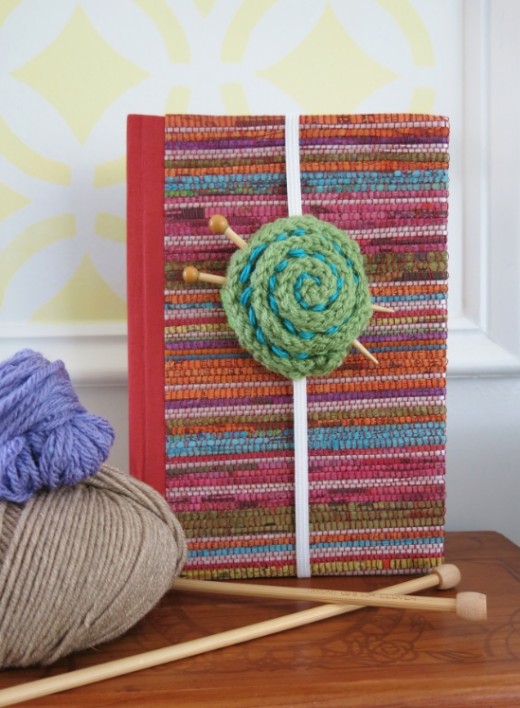 knit a yarn ball bookmark