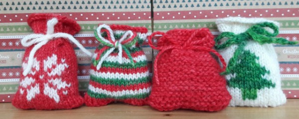 Santa Bag knitting patterns and knit advent calendars.