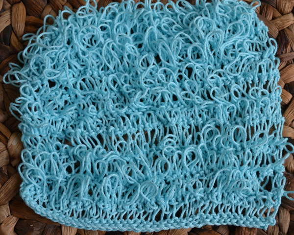 Knit a dishcloth in loop stitch with the Knitted Kitchen Blog Hop.