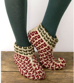 Bernat: Pattern Detail - Handicrafter Holidays - Slippers (knit)