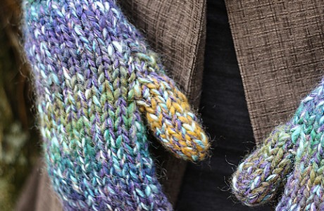 Knit the quick and easy Grace mittens from Berroco