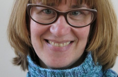 shifting slip stitch cowl is great for variegated yarns