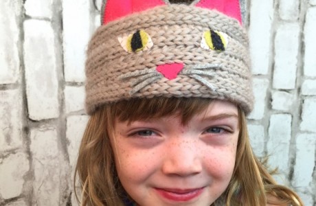 make a spool knit cat headband with help from vickie howell