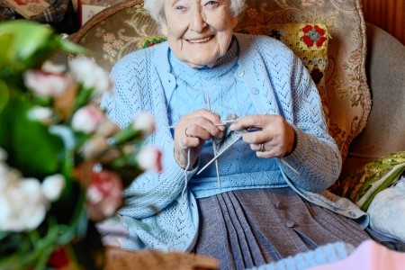 etta brown, knitting medal winner