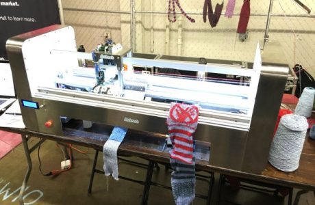 Kniterate knitting machine