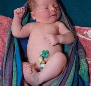 knit umbilical cord ties