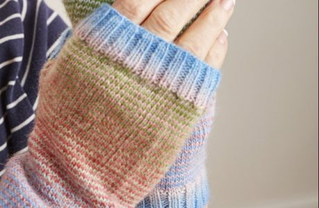 Helical knit armwarmers