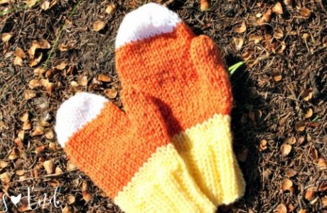 knit candy corn mittens for kids