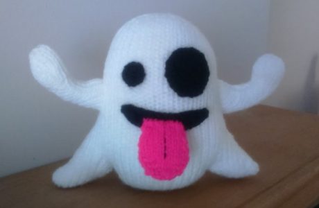 ghost emoji knitting pattern