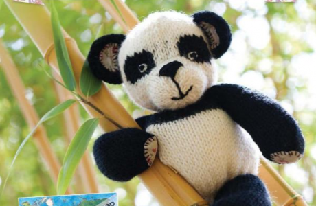 knitted toy travels