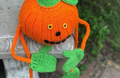 pumpkin person knitting