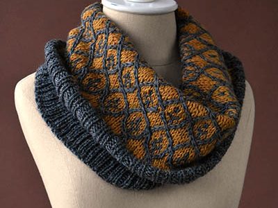 willowwork colorwork cowl